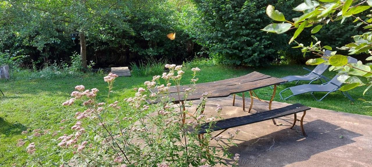 Chambres D'Hotes A L'Etang D'Yonne Arleuf Exteriör bild